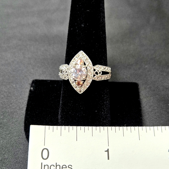 Faux diamond and citrine ring. Silver plate, size 9. - Picture 8 of 11